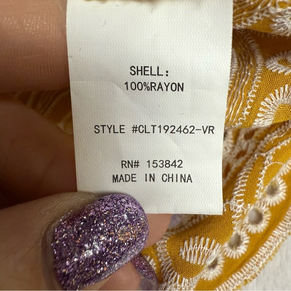 Melloday size small  Mustard Yellow Embroidered Blouse - Picture 3 of 9